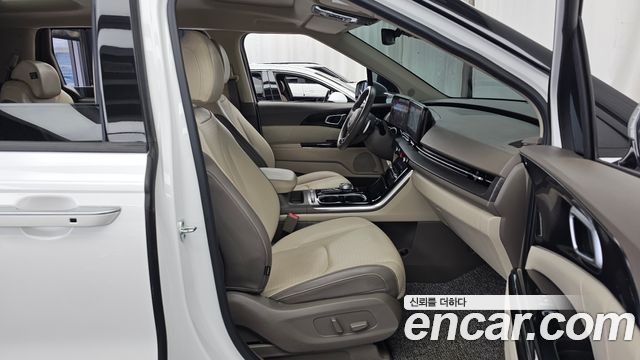 Kia Canival 2022 — photo 11