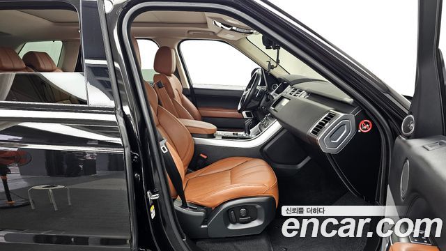 Land Rover Range Rover Sport 2017 — photo 11