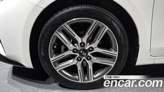 Kia K3 2019 — photo 5