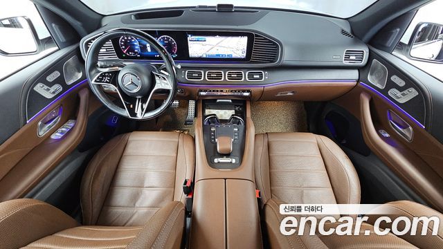 Mercedes-Benz GLS-Class 2024 — photo 10