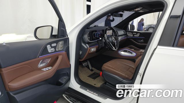 Mercedes-Benz GLS-Class 2024 — photo 13