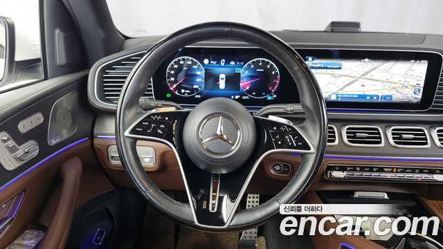 Mercedes-Benz GLS-Class 2024 — photo 19