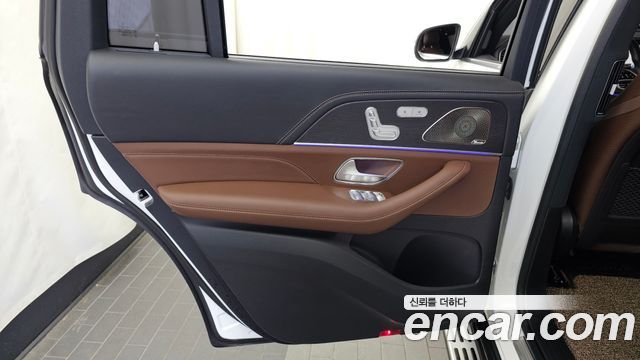 Mercedes-Benz GLS-Class 2024 — photo 15