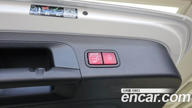 Mercedes-Benz GLS-Class 2024 — photo 31