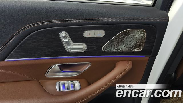 Mercedes-Benz GLS-Class 2024 — photo 34