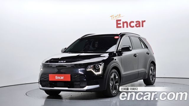 Kia Niro 2023 — photo 1