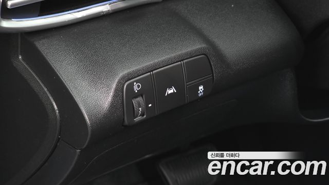 Hyundai AVANTE 2021 — photo 15