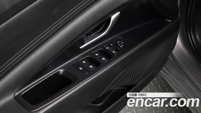 Hyundai AVANTE 2021 — photo 16