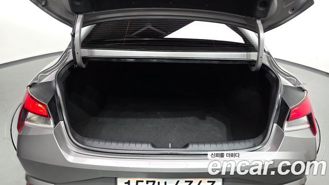 Hyundai AVANTE 2021 — photo 20