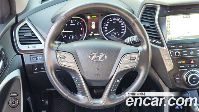 Hyundai Santafe 2016 — photo 19