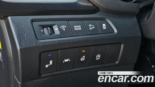 Hyundai Santafe 2016 — photo 24