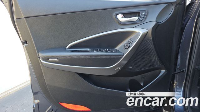 Hyundai Santafe 2016 — photo 14