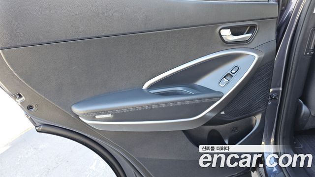 Hyundai Santafe 2016 — photo 15