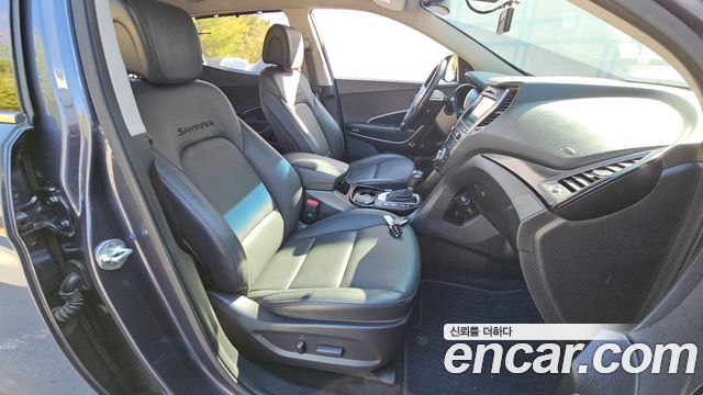 Hyundai Santafe 2016 — photo 16