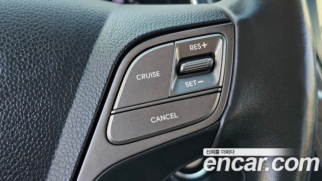 Hyundai Santafe 2016 — photo 28