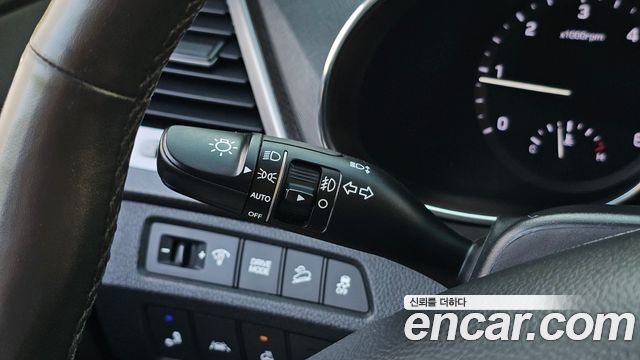 Hyundai Santafe 2016 — photo 29