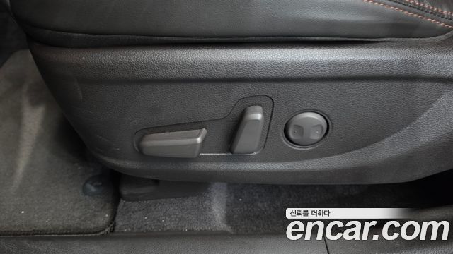 Hyundai Santafe 2020 — photo 31