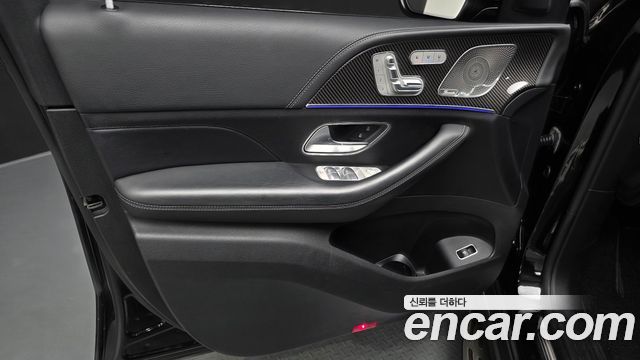 Mercedes-Benz GLE-Class 2022 — photo 14