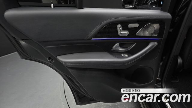 Mercedes-Benz GLE-Class 2022 — photo 15