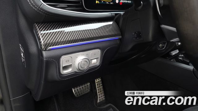 Mercedes-Benz GLE-Class 2022 — photo 32