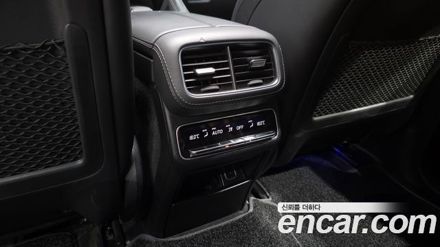 Mercedes-Benz GLE-Class 2022 — photo 39