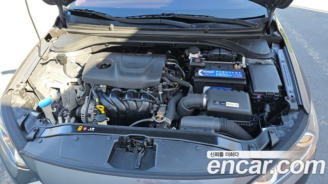 Hyundai AVANTE 2018 — photo 6