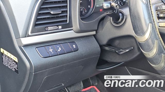 Hyundai AVANTE 2018 — photo 26