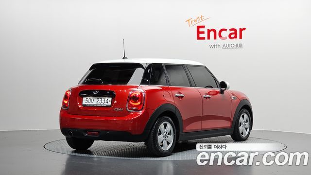 Mini Cooper 2018 — photo 2