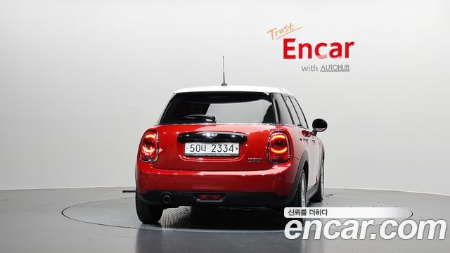 Mini Cooper 2018 — photo 4
