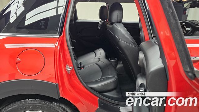 Mini Cooper 2018 — photo 17