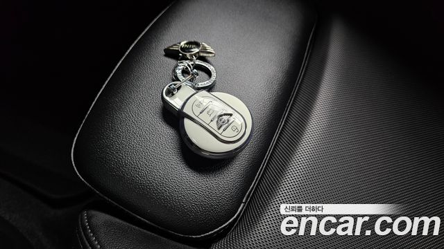 Mini Cooper 2018 — photo 22