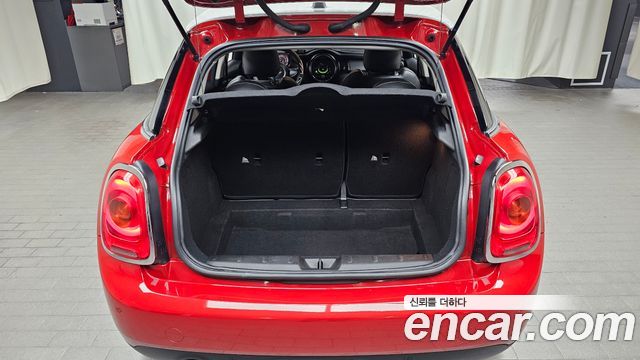 Mini Cooper 2018 — photo 23