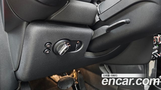 Mini Cooper 2018 — photo 26