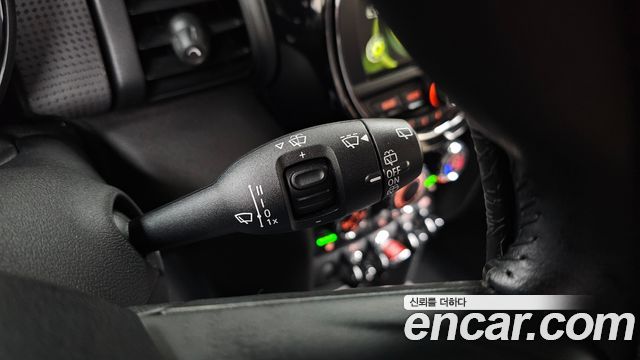 Mini Cooper 2018 — photo 27