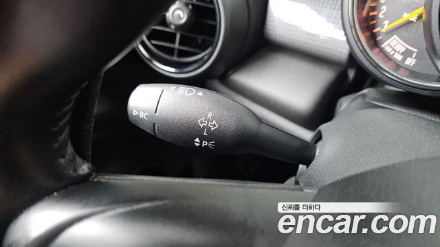 Mini Cooper 2018 — photo 29