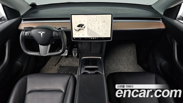 Tesla Model Y 2022 — photo 10