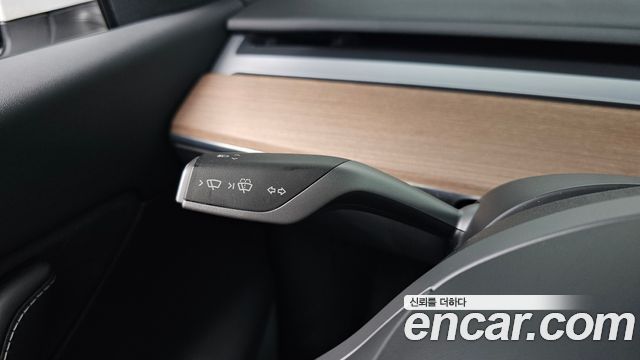 Tesla Model Y 2022 — photo 20