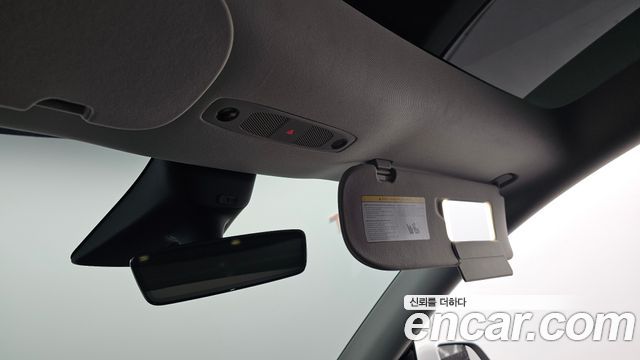 Tesla Model Y 2022 — photo 32