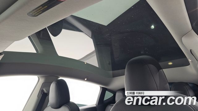 Tesla Model Y 2022 — photo 33