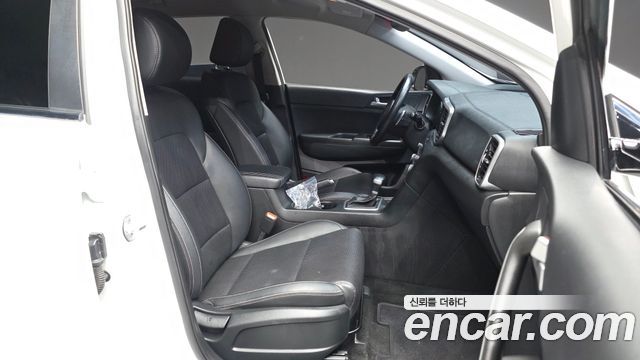 Kia Sportage 2019 — photo 11