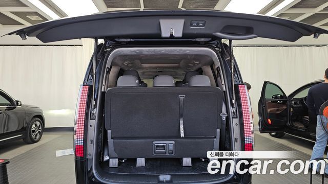Hyundai Staria 2025 — photo 26