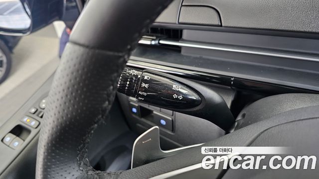 Hyundai Staria 2025 — photo 30