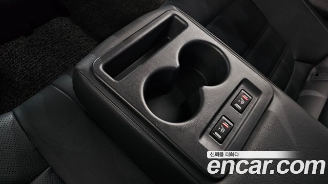 Renault Korea SM6 2019 — photo 18