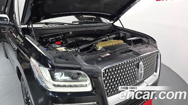 Lincoln Navigator 2021 — photo 6