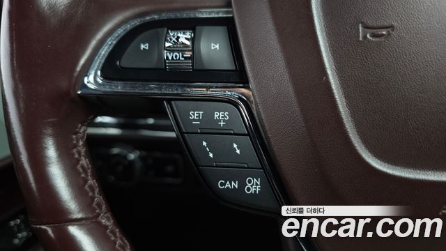 Lincoln Navigator 2021 — photo 29