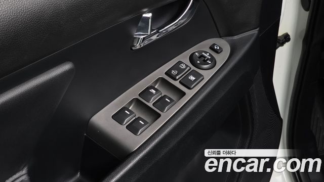 Kia Sportage 2015 — photo 16