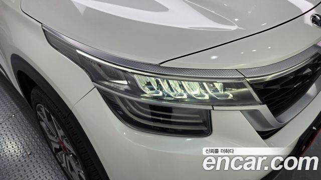 Kia Seltos 2020 — photo 8