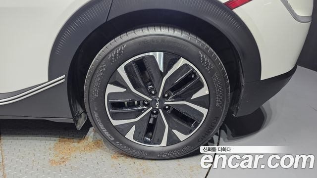 Kia EV6 2022 — photo 7