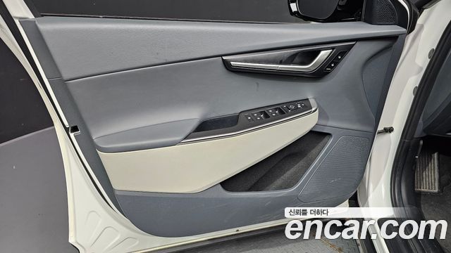 Kia EV6 2022 — photo 14