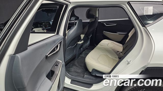 Kia EV6 2022 — photo 29